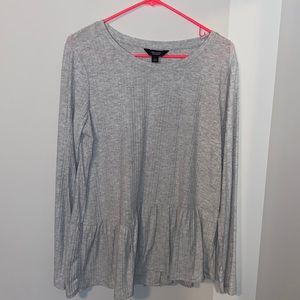 Simply Vera grey peplum top light sweater